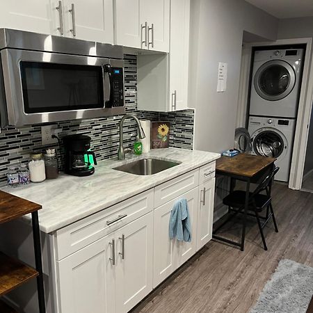 Urban Retreat Basement Studio Only Two Blocks From Metro! Off Street Parking! Ουάσινγκτον Εξωτερικό φωτογραφία